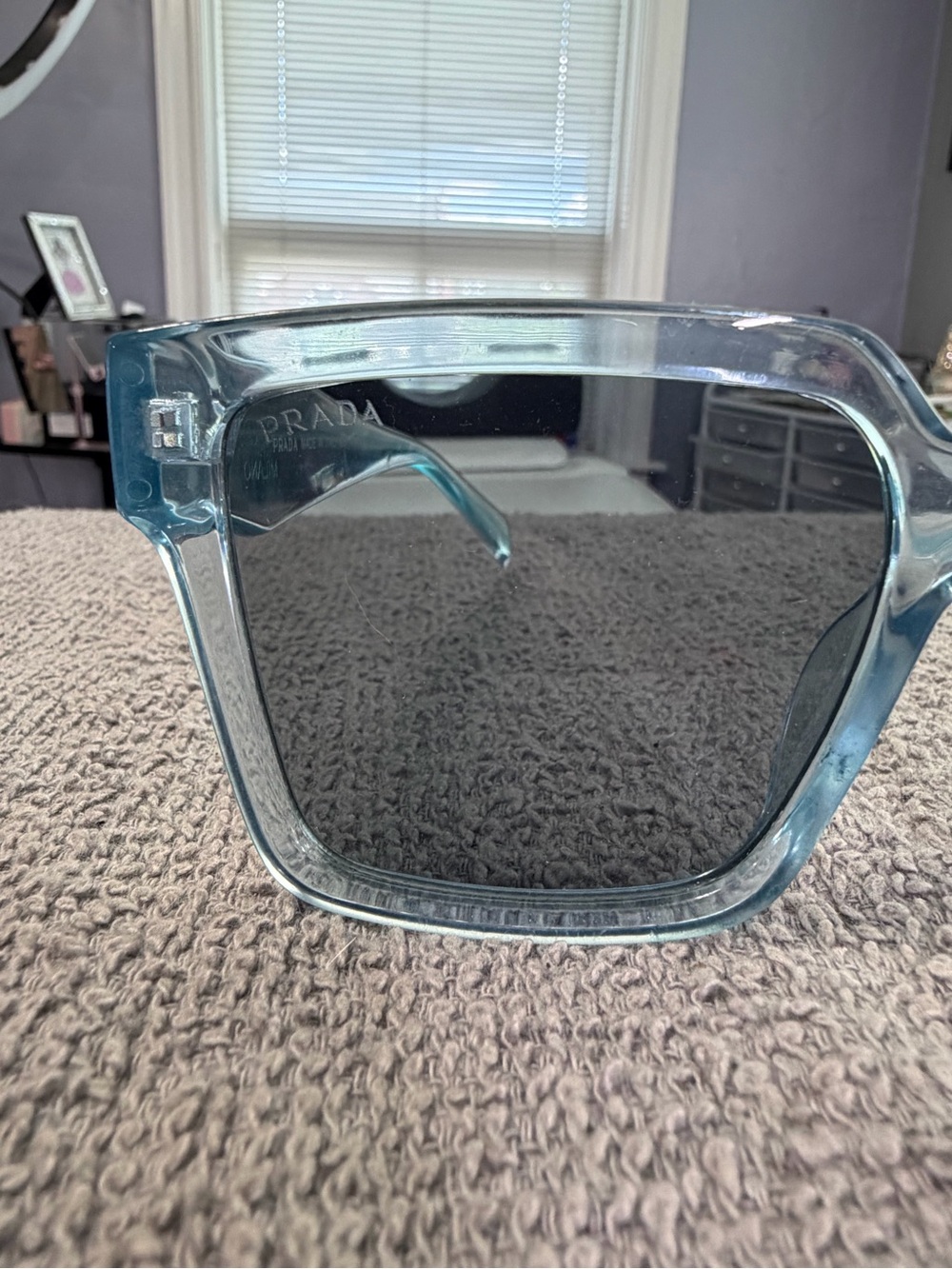 Clear Light Blue Square-Frame Sunglasses - Picture 3 of 4